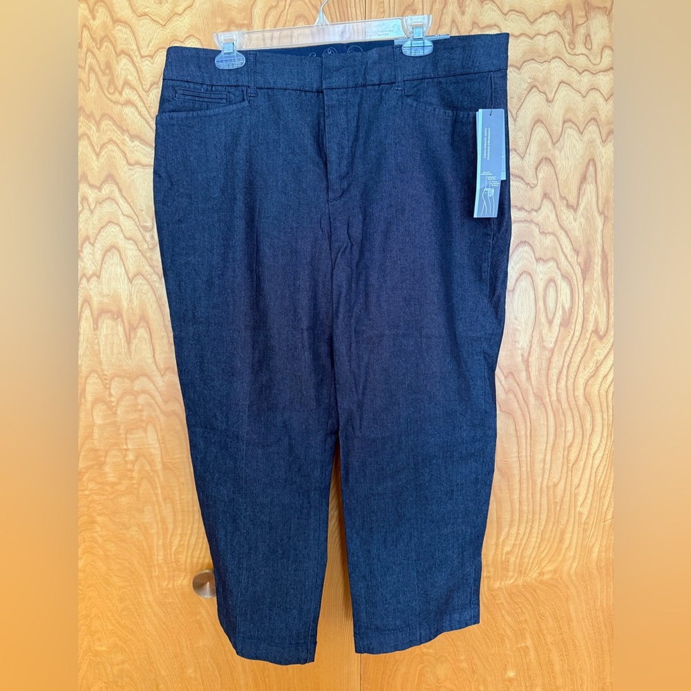 Dark Blue Denim Capris